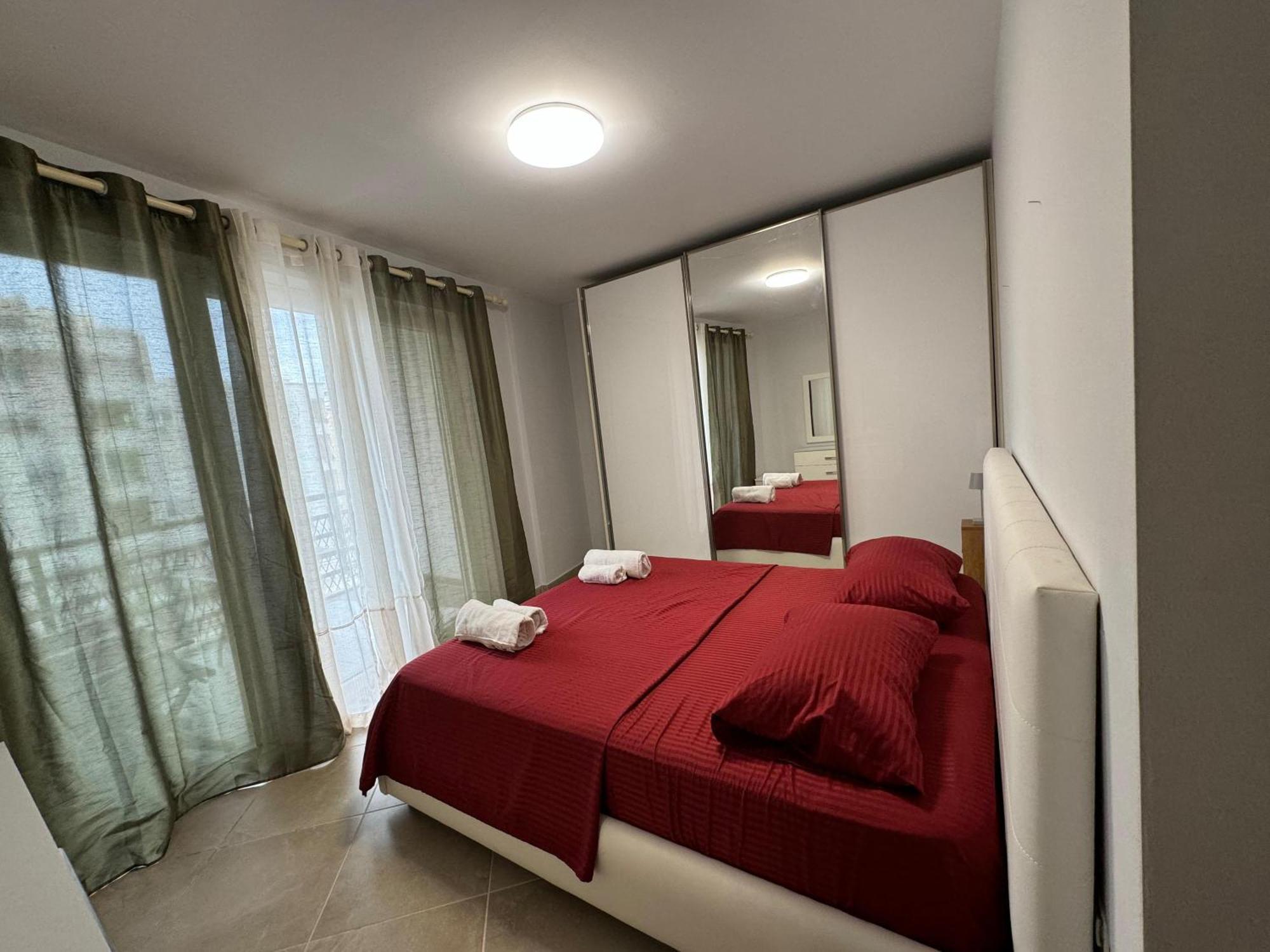 Diem Apartment Near Pazari I Ri Tirana Exterior foto